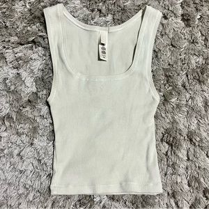 Skims Cotton Rib Tank in Bone